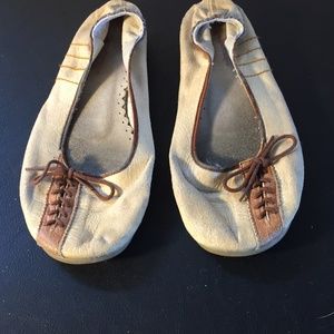 Adorable Japanese flats